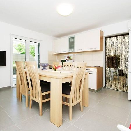 House Viki Villa Plano Eksteriør bilde